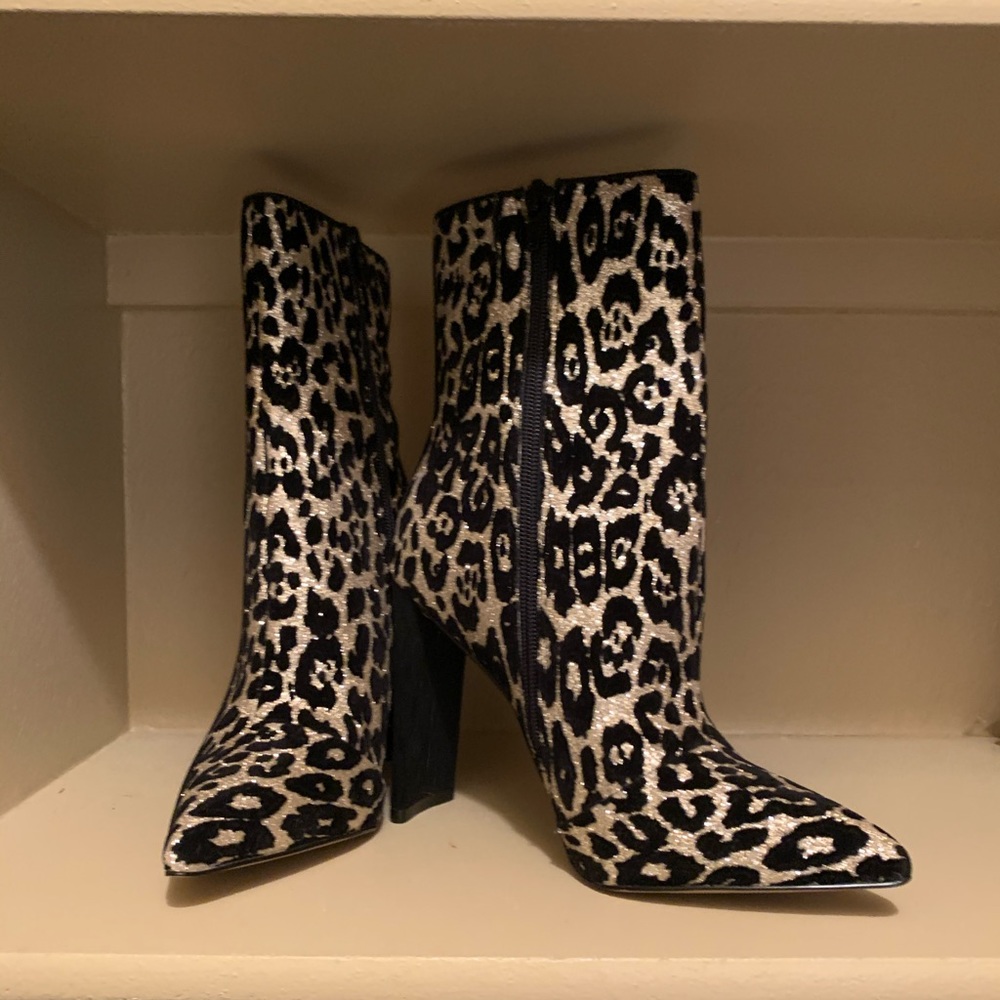 Size 7, Aldo Glittery Leopard Boots